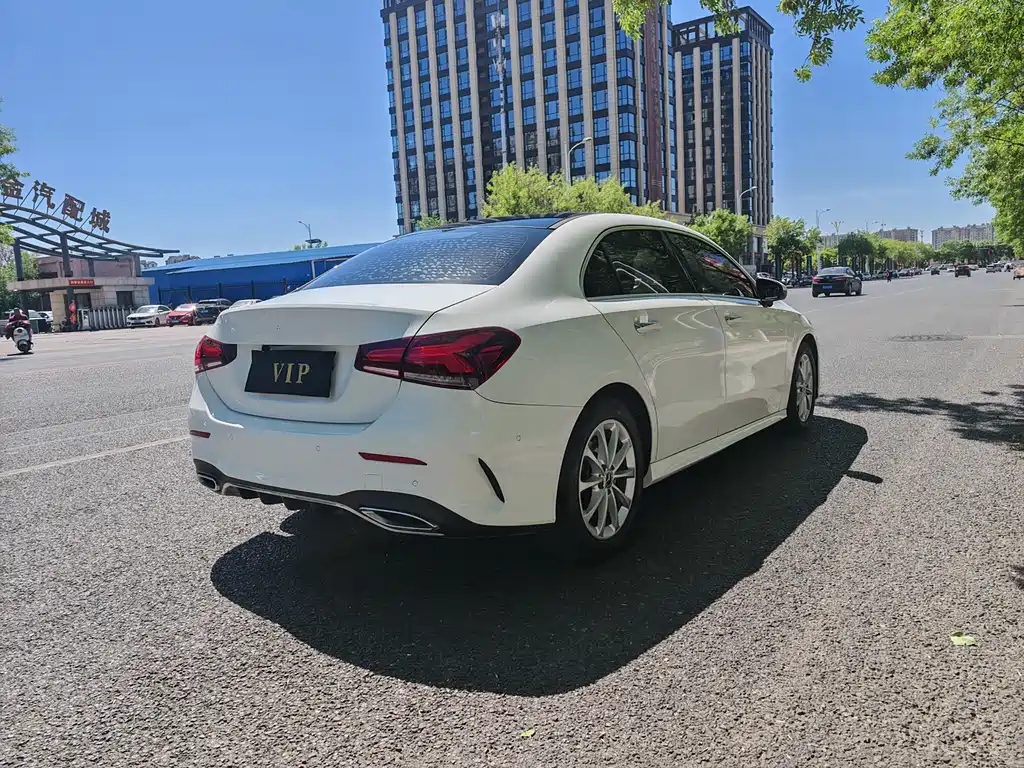 Mercedes-Benz A-Class 2021 A 200 L Sports Sedan Fashionable купить на сайте DeffCars