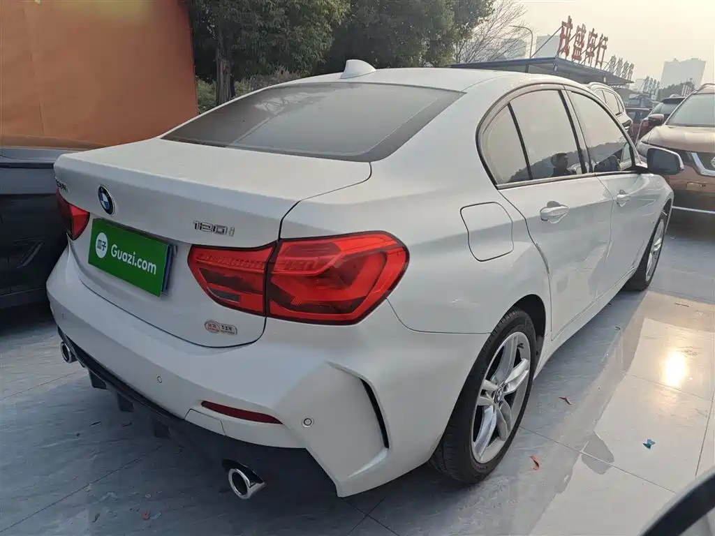 BMW 1 Series 2020 120i M Sports Package купить на сайте DeffCars