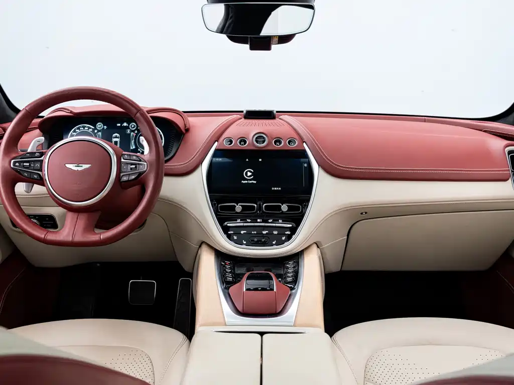 Aston Martin DBX 2022 3.0T STRAIGHT-SIX купить на сайте DeffCars