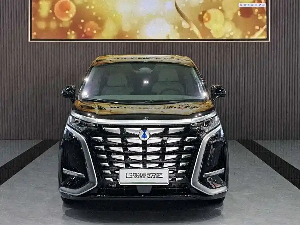 Denza D9 2022 DM-i 970 four-wheel drive premium model купить на сайте DeffCars