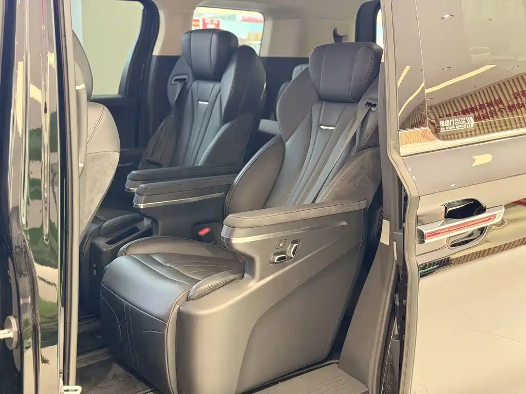 Hongqi HQ9 PHEV 2024 2.0T four-wheel drive business version купить на сайте DeffCars