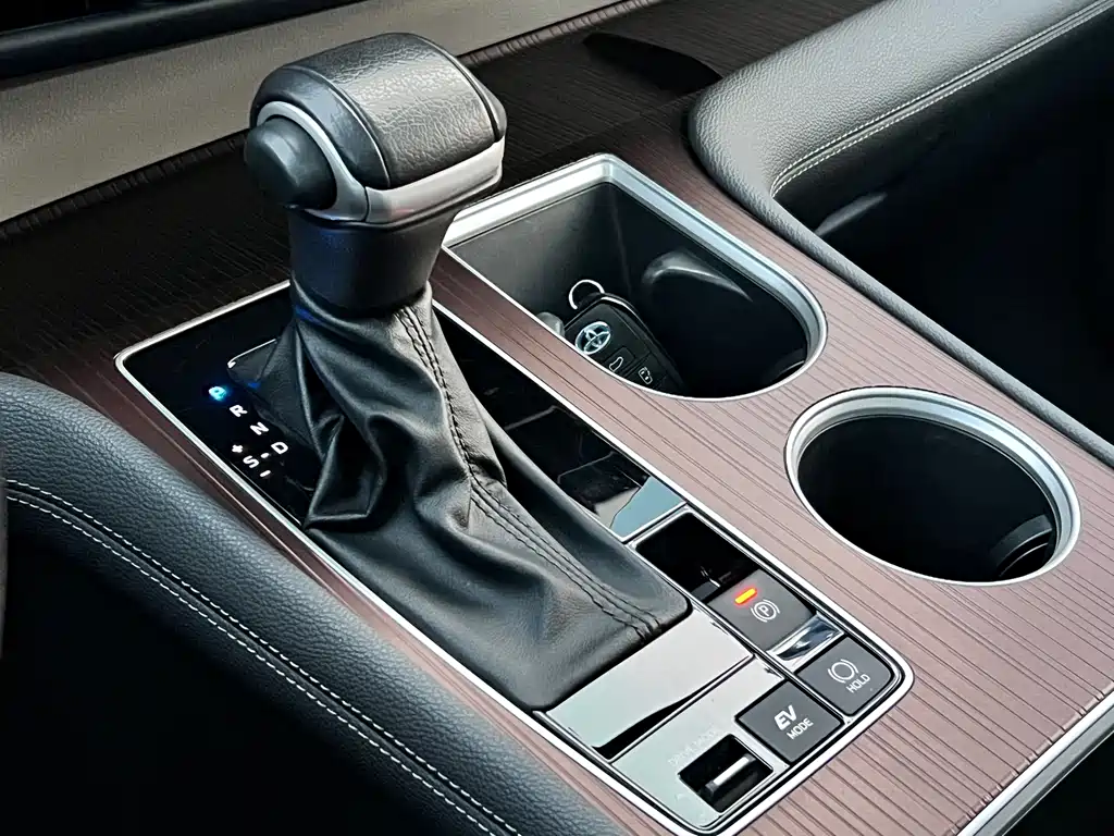 Grevia 2023 2.5L Hybrid Premium PLUS Edition купить на сайте DeffCars