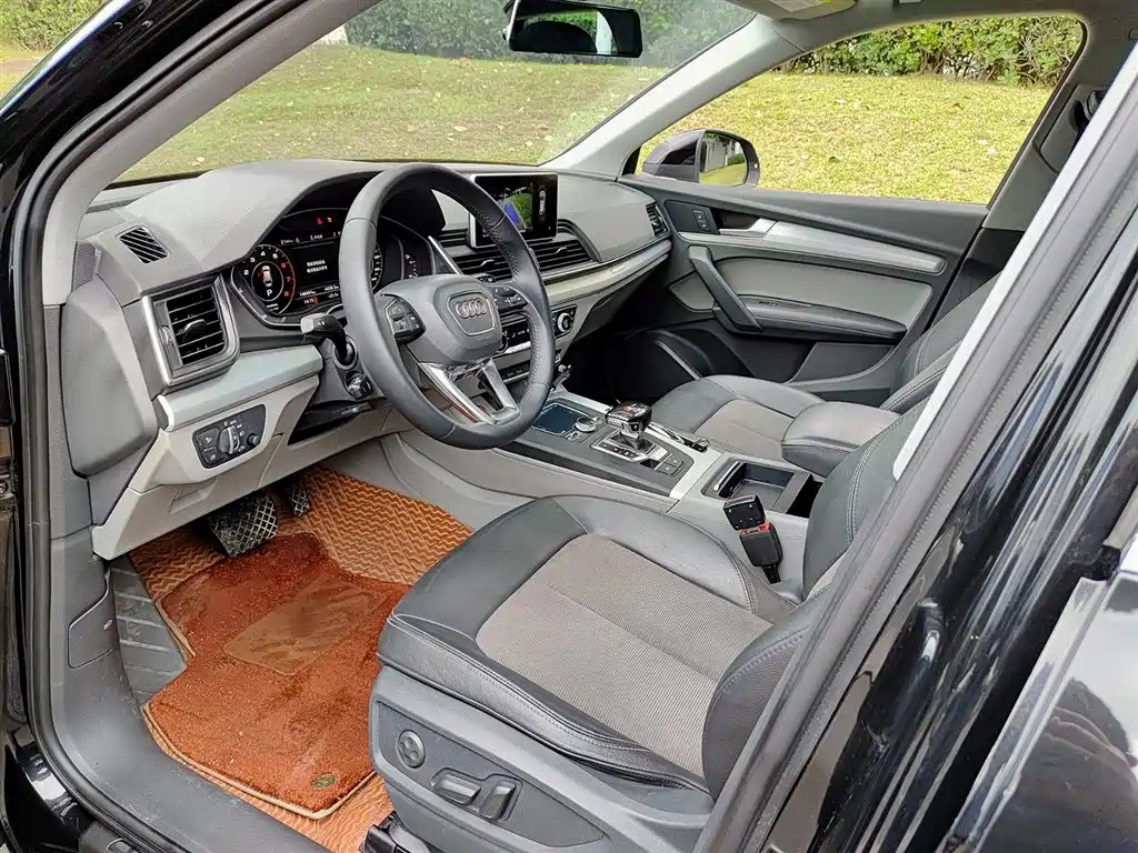 Audi Q5L 2018 40 TFSI enjoys fashionable style, National V купить на сайте DeffCars
