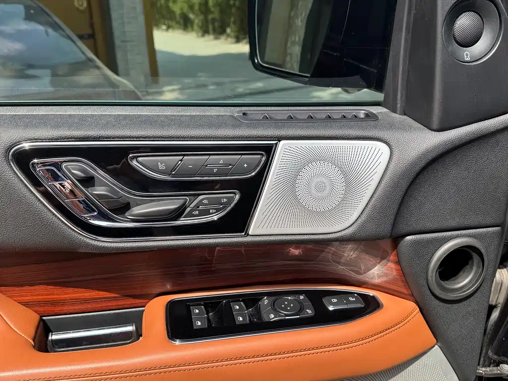 Navigator 2020 3.5T Honor Edition купить на сайте DeffCars