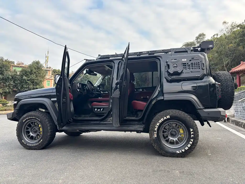 Tank 300 2025 2.4T diesel version купить на сайте DeffCars