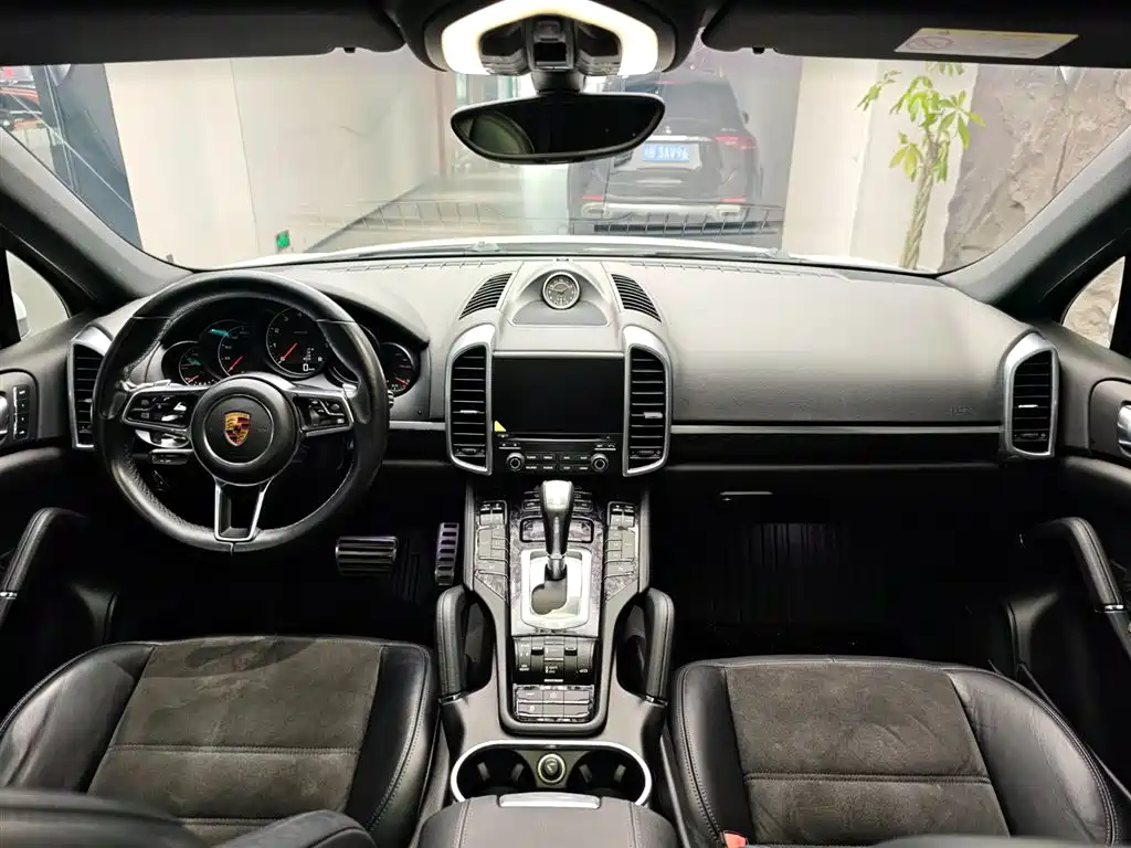 Cayenne 2016 Cayenne Platinum Edition 3.0T купить на сайте DeffCars