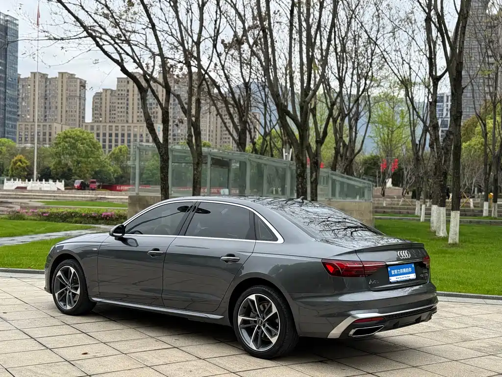Audi A4L 2022 40 TFSI Fashionable and Dynamic купить на сайте DeffCars