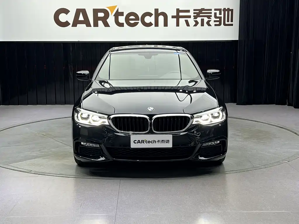 BMW 5 Series 2018 facelift 530Li leading M sports package купить на сайте DeffCars