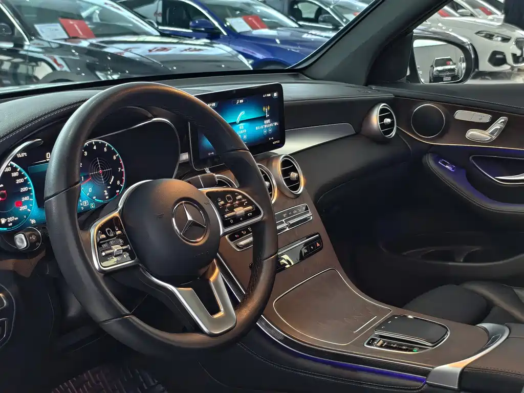 Mercedes-Benz GLC 2021 GLC 260 L 4MATIC luxury model купить на сайте DeffCars