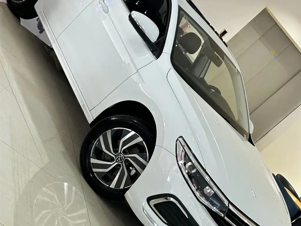 Bora 2026 200TSI DSG Yue Xing Navigation Edition купить на сайте DeffCars