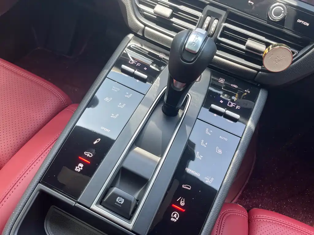 Macan 2024 Macan S 2.9T купить на сайте DeffCars
