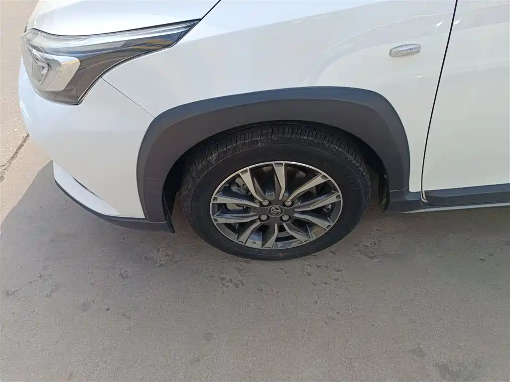 YARiS L Zhixuan 2020 Zhixuan X 1.5L CVT Deluxe Edition купить на сайте DeffCars