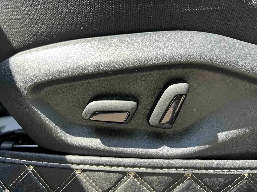 Jetta VS7 2022 280TSI Automatic Honor Edition купить на сайте DeffCars