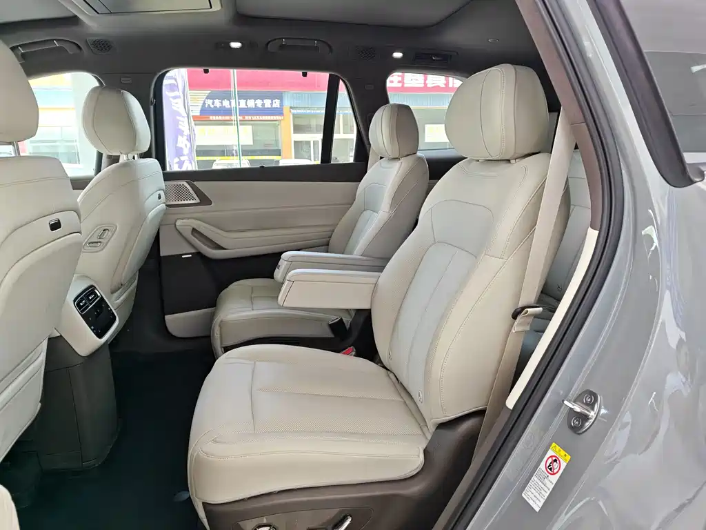 Denza N8L 2025 flagship model купить на сайте DeffCars