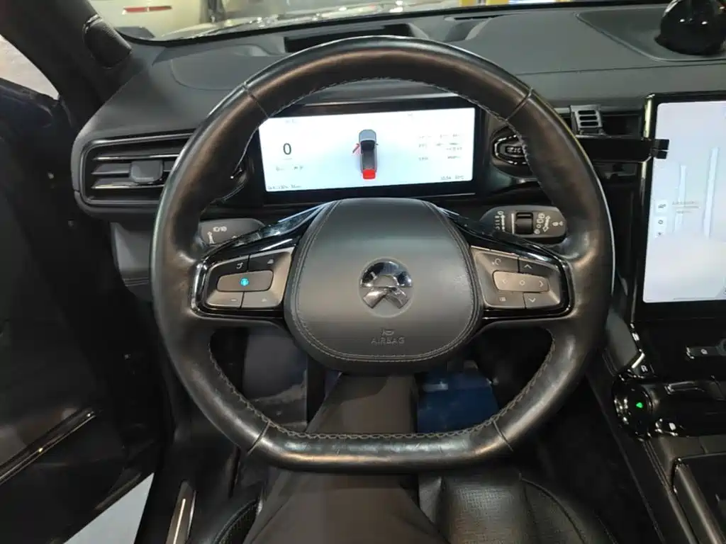 NIO ES8 2020 450KM six-seater version купить на сайте DeffCars
