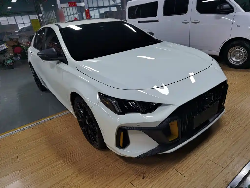 Shadow Leopard 2021 270T DCT J15 version купить на сайте DeffCars