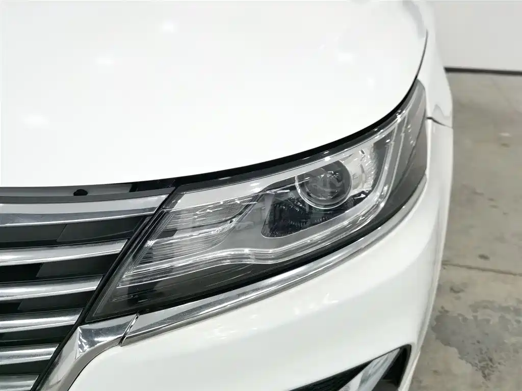 Roewe i6 New Energy 2017 45T Hybrid Internet Smart Edition купить на сайте DeffCars