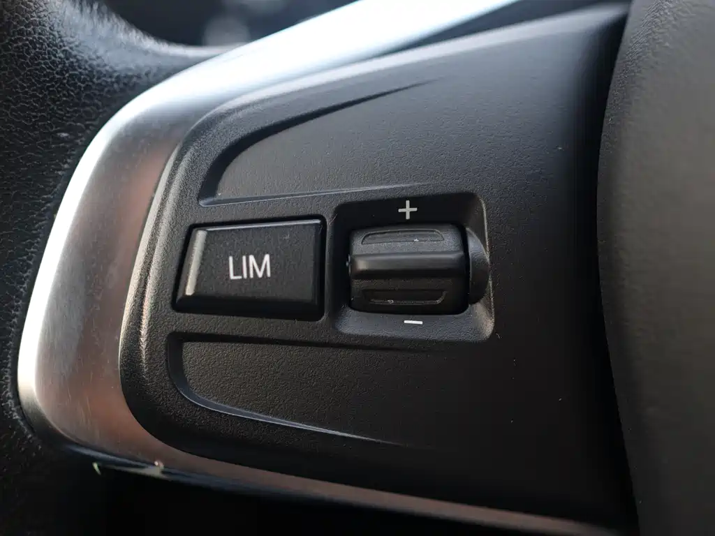 BMW X1 2016 sDrive18Li Fashion Model купить на сайте DeffCars