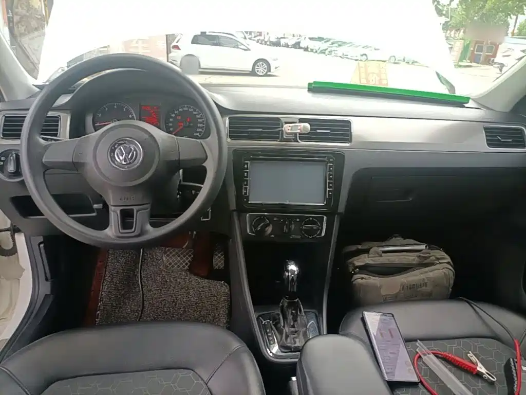 Santana 2013 1.6L Automatic Comfort Edition купить на сайте DeffCars