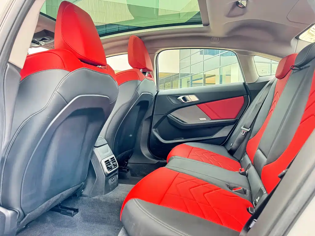 BMW 2 Series 2025 225L M Sports Package купить на сайте DeffCars