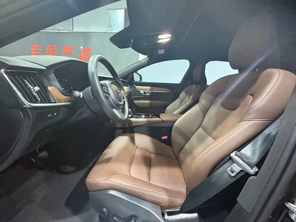 Volvo S90 plug-in hybrid 2024 plug-in hybrid four-wheel drive long range Zhiyi luxury version купить на сайте DeffCars