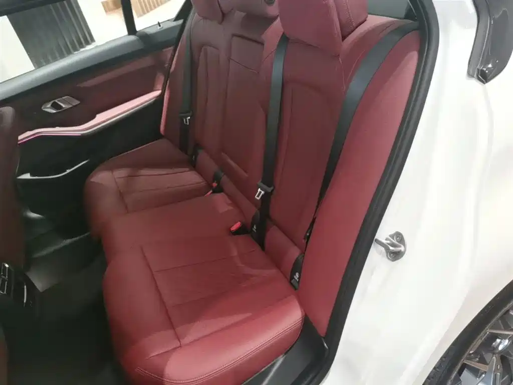 BMW 3 Series 2025 330Li M Sports Night Package купить на сайте DeffCars