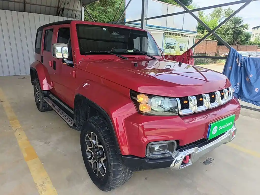 Beijing Off-Road BJ40 2019 PLUS 2.3T automatic four-wheel drive flagship version National VI купить на сайте DeffCars