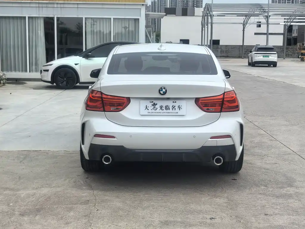 BMW 1 Series 2023 120i M Sports Edition купить на сайте DeffCars