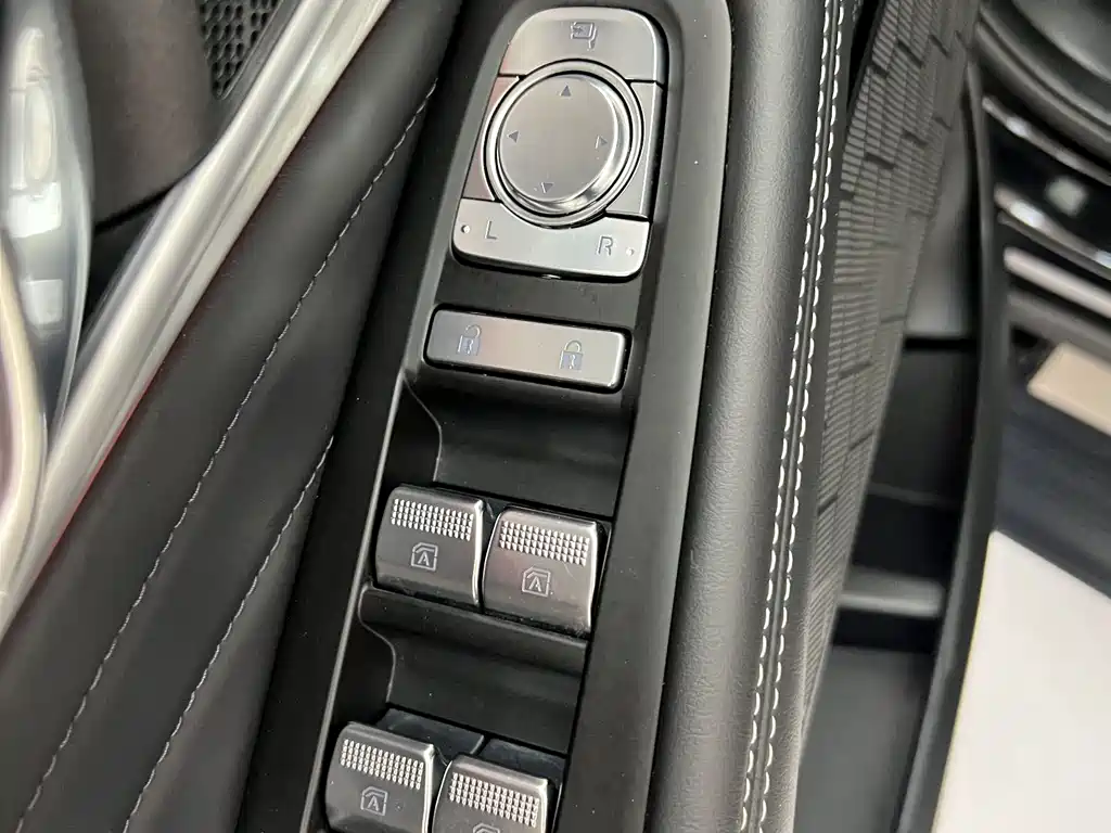 Trumpchi GS8 2022 Pilot Series 2.0TGDI 2WD Luxury Connected Edition (seven seats) купить на сайте DeffCars
