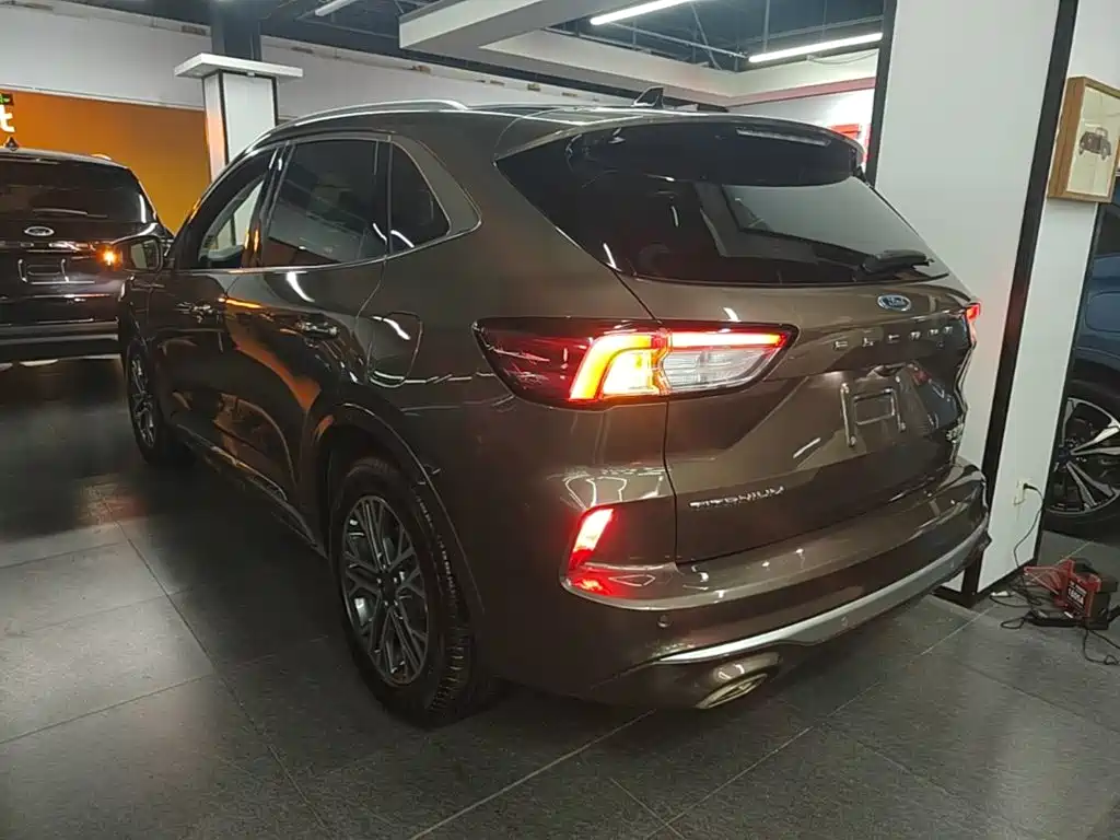 Ruiji 2020 EcoBoost 245 four-wheel drive premium model купить на сайте DeffCars