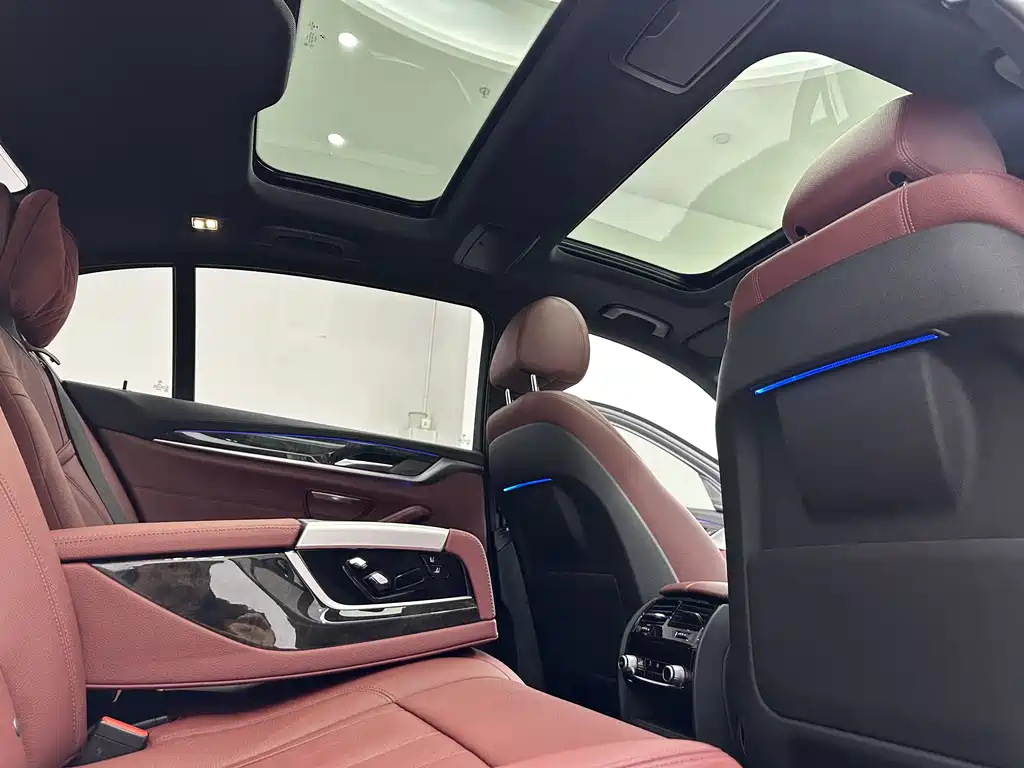BMW 5 Series 2018 facelift 530Li Exclusive M Sports Package купить на сайте DeffCars