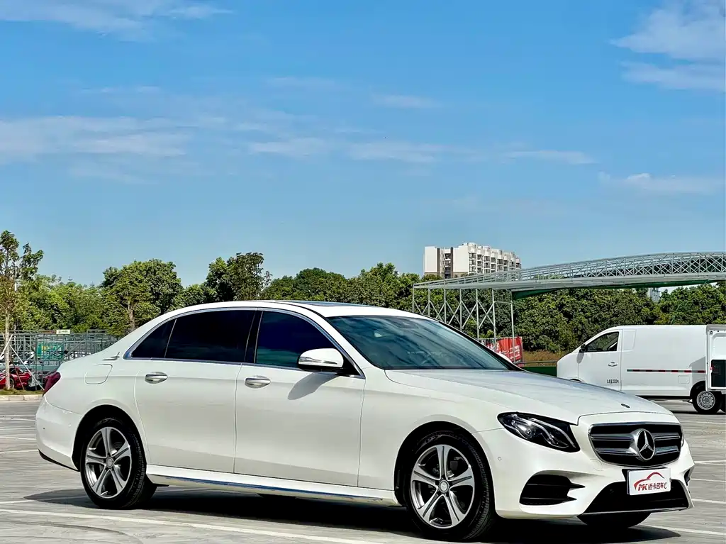 Mercedes-Benz E-Class 2016 E 200 L Sports купить на сайте DeffCars
