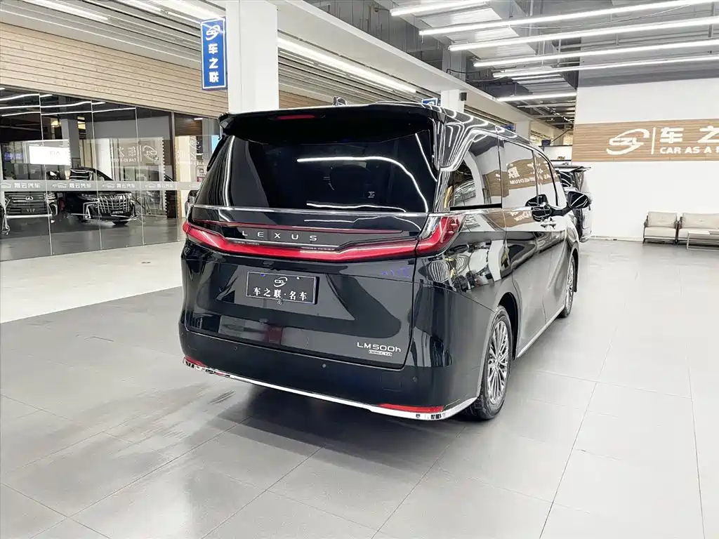 Lexus LM 2023 500h six-seater premium version купить на сайте DeffCars
