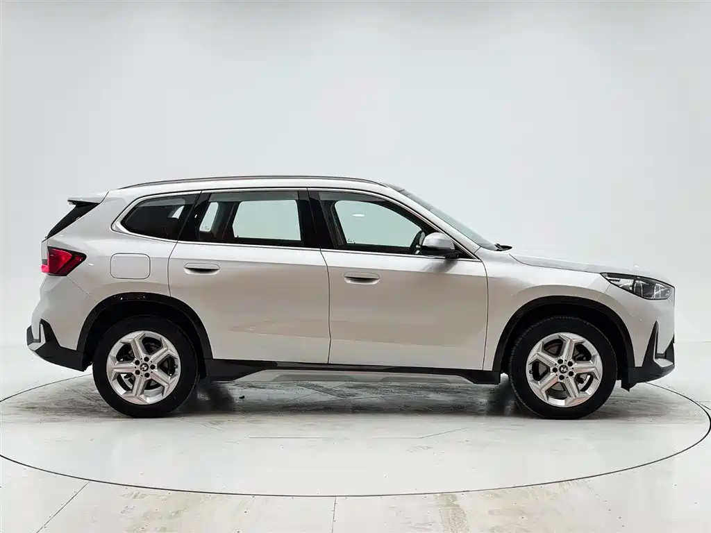 BMW X1 2023 sDrive20Li X Design Package купить на сайте DeffCars
