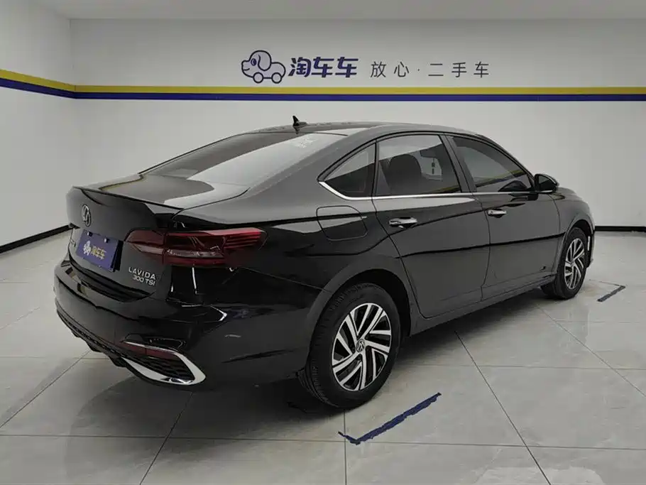 Lavida 2023 300TSI DSG Starry Sky Full Edition купить на сайте DeffCars