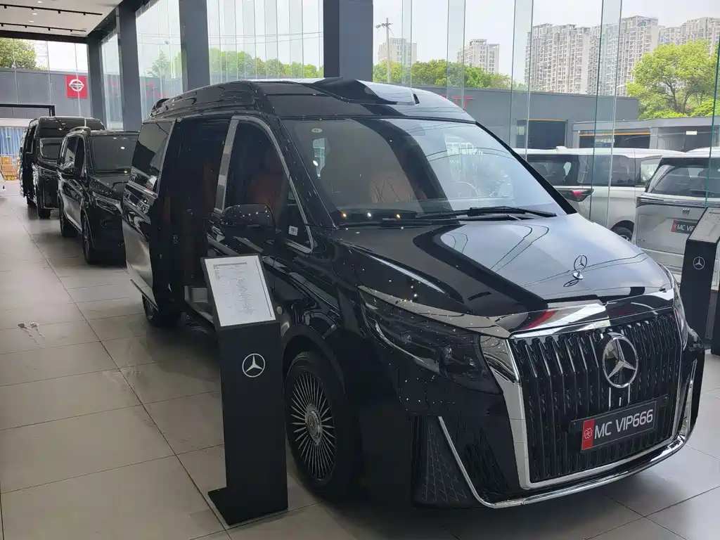 Vito 2024 2.0T Business Edition 7 seats купить на сайте DeffCars