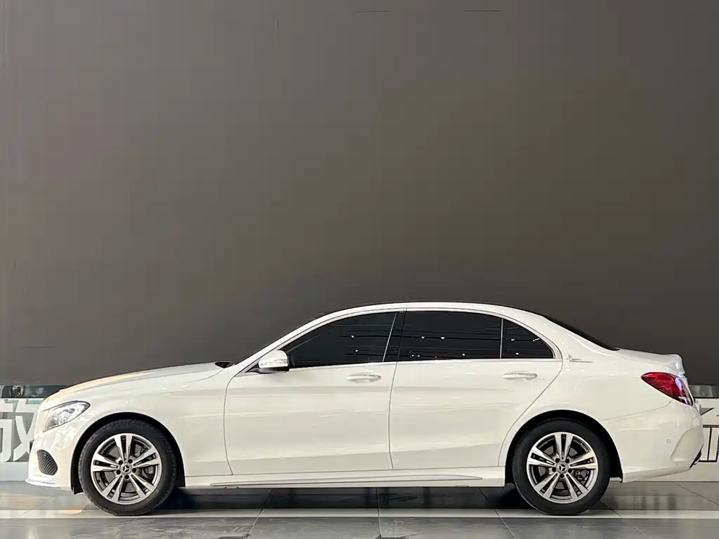 Mercedes-Benz C-Class 2018 C 200 L Sports Edition купить на сайте DeffCars