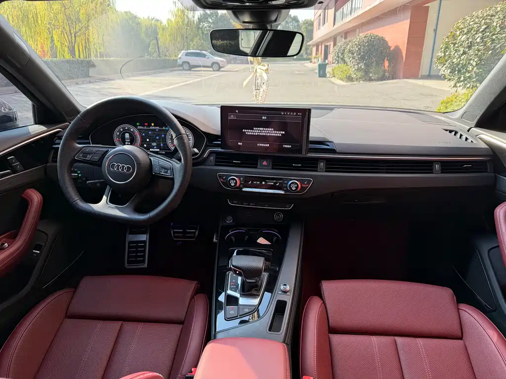 Audi A4L 2024 40 TFSI luxury and dynamic model купить на сайте DeffCars