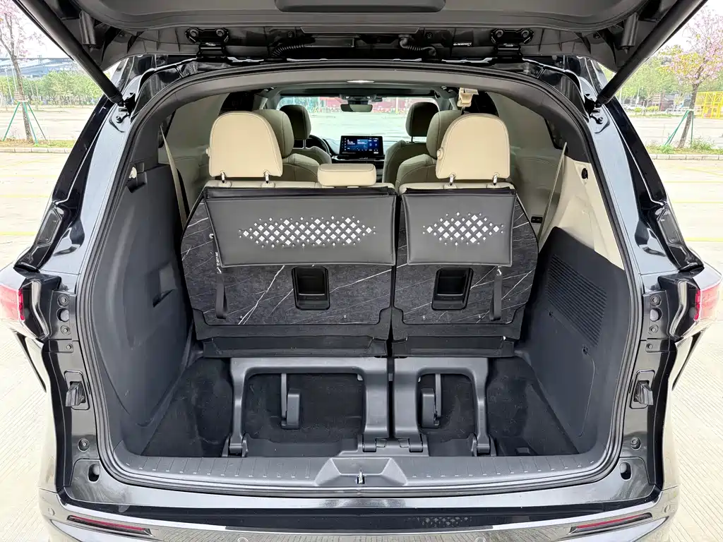 Grevia 2022 2.5L Hybrid Premium Edition купить на сайте DeffCars