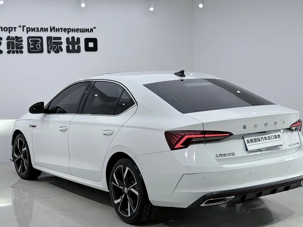 Octavia 2023 facelift PRO TSI280 luxury version купить на сайте DeffCars