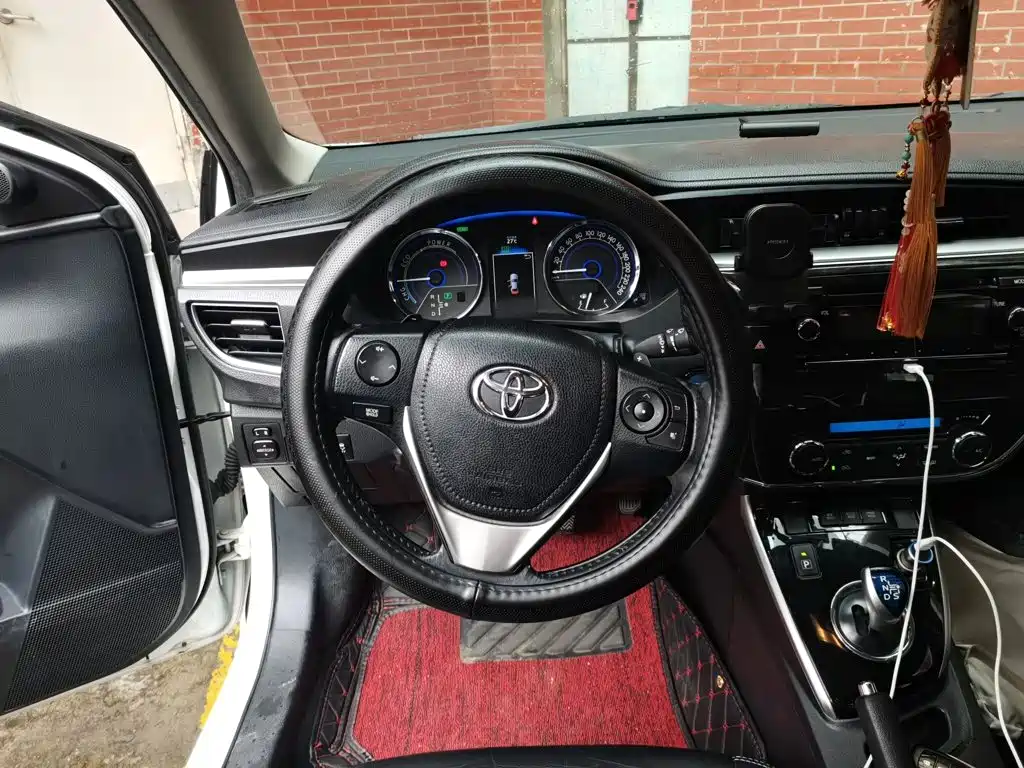 Corolla 2016 Dual Engine 1.8L E-CVT Elite Edition купить на сайте DeffCars