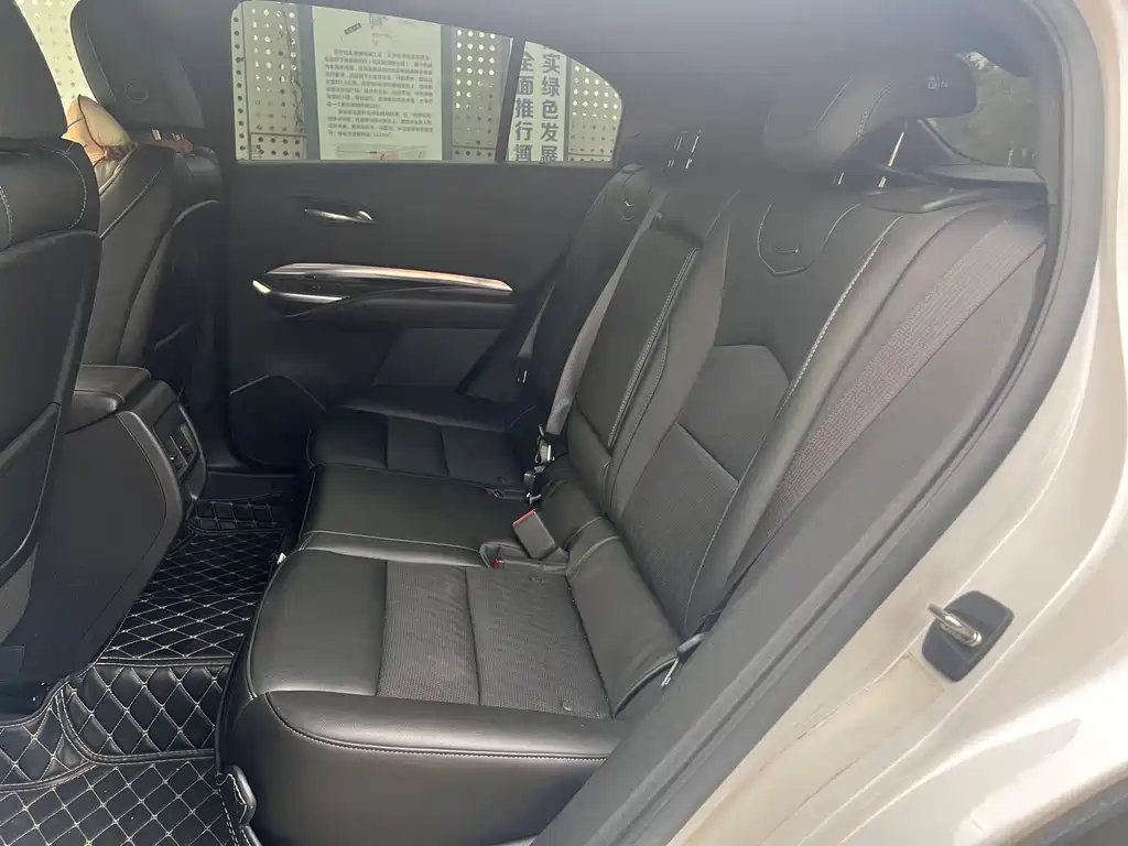 Cadillac XT4 2021 28T two-wheel drive technology купить на сайте DeffCars