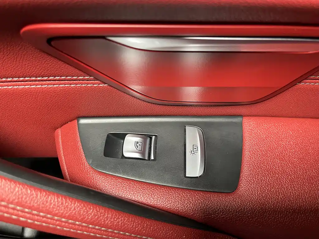 BMW 5 Series 2021 530Li Leading M Sports Package купить на сайте DeffCars