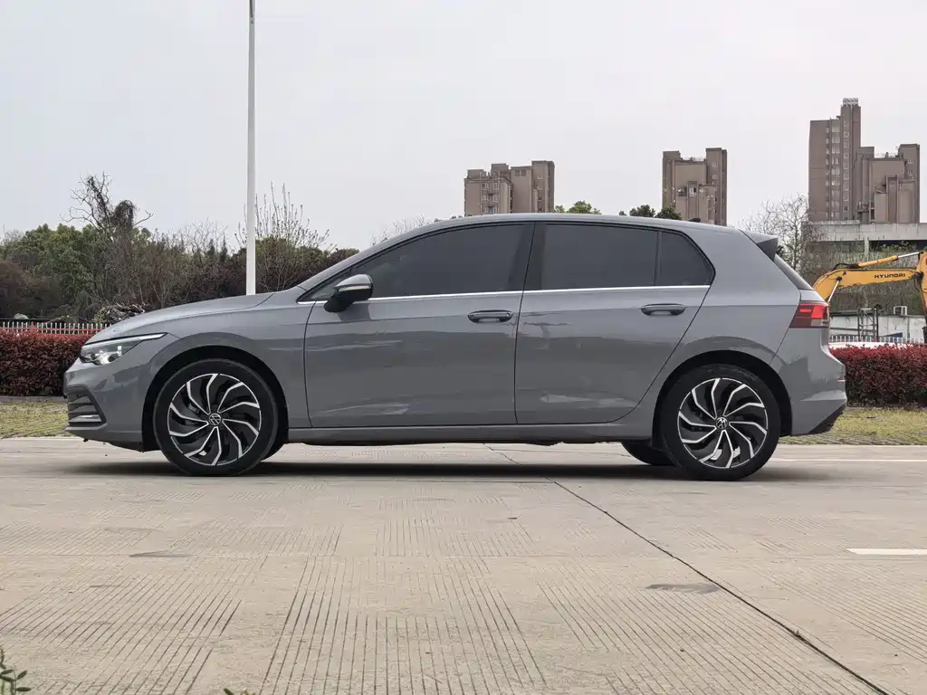 Golf 2021 280TSI DSG Pro First Edition купить на сайте DeffCars