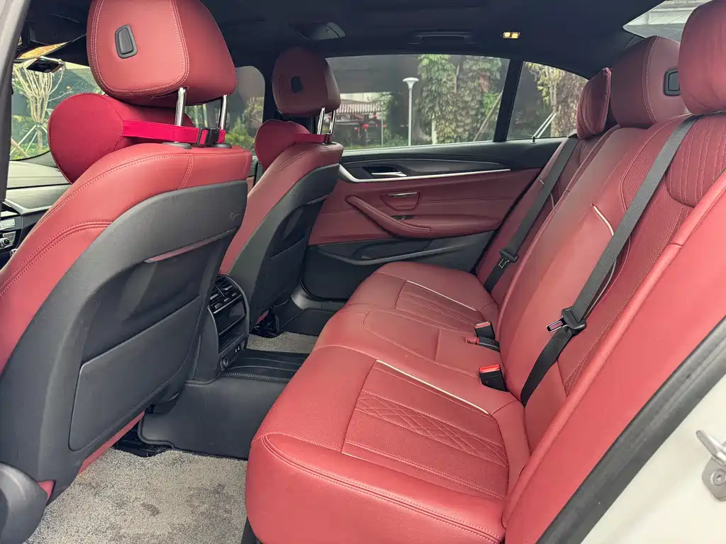 BMW 5 Series 2022 facelift 530Li leading M sports package купить на сайте DeffCars