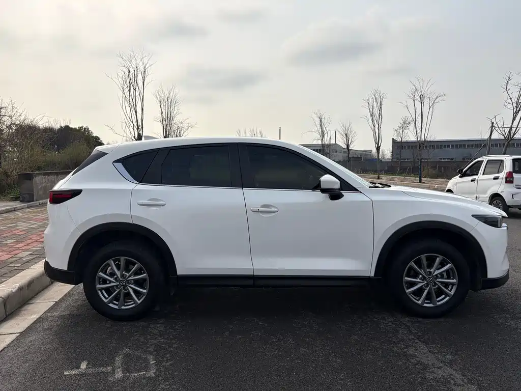 Mazda CX-5 2022 2.0L automatic two-wheel drive smart model купить на сайте DeffCars