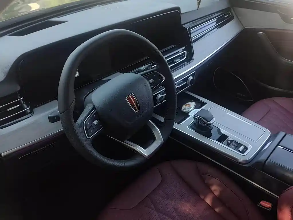 Hongqi HS5 2025 2.0T two-wheel drive Xuanying Edition купить на сайте DeffCars