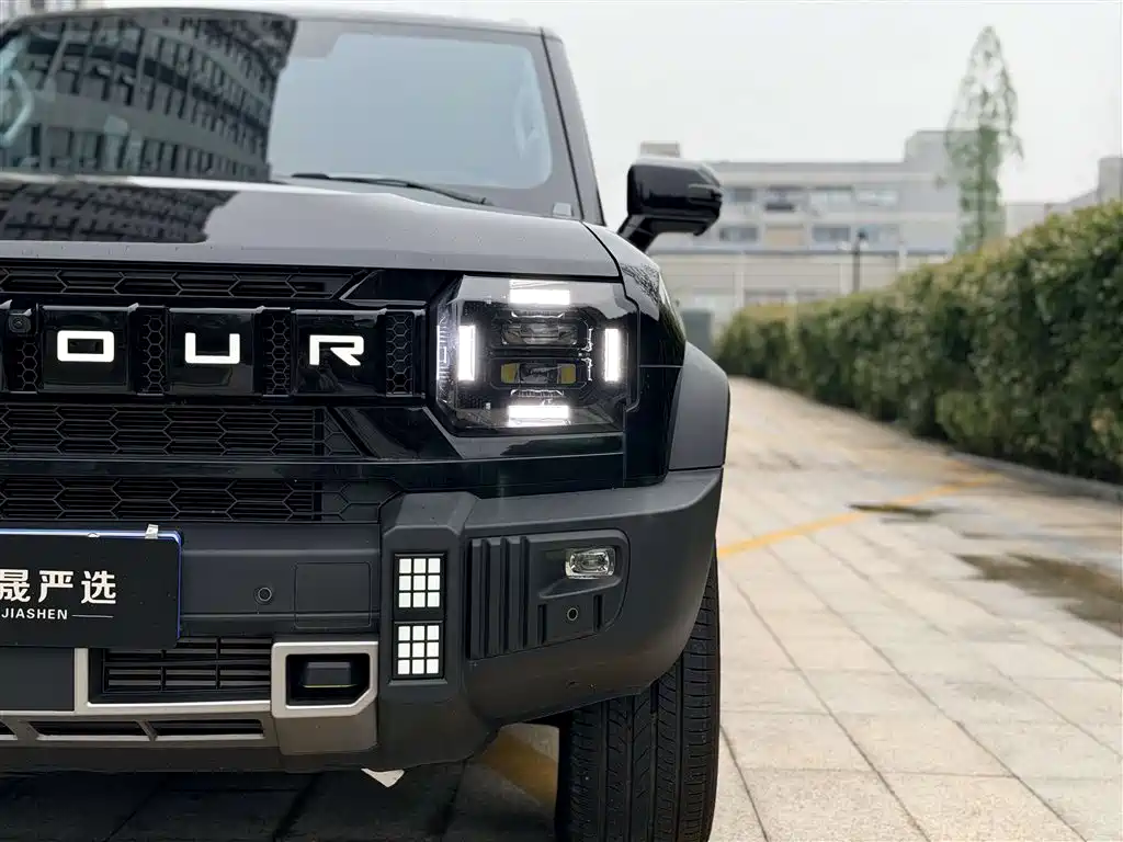 Jietu Traveler 2023 2.0T four-wheel drive crossover PRO купить на сайте DeffCars