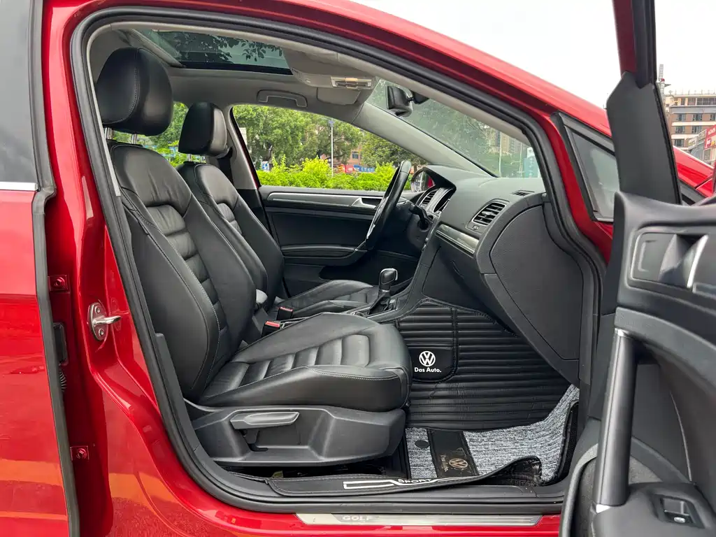 Golf 2016 230TSI Automatic Luxury Edition купить на сайте DeffCars