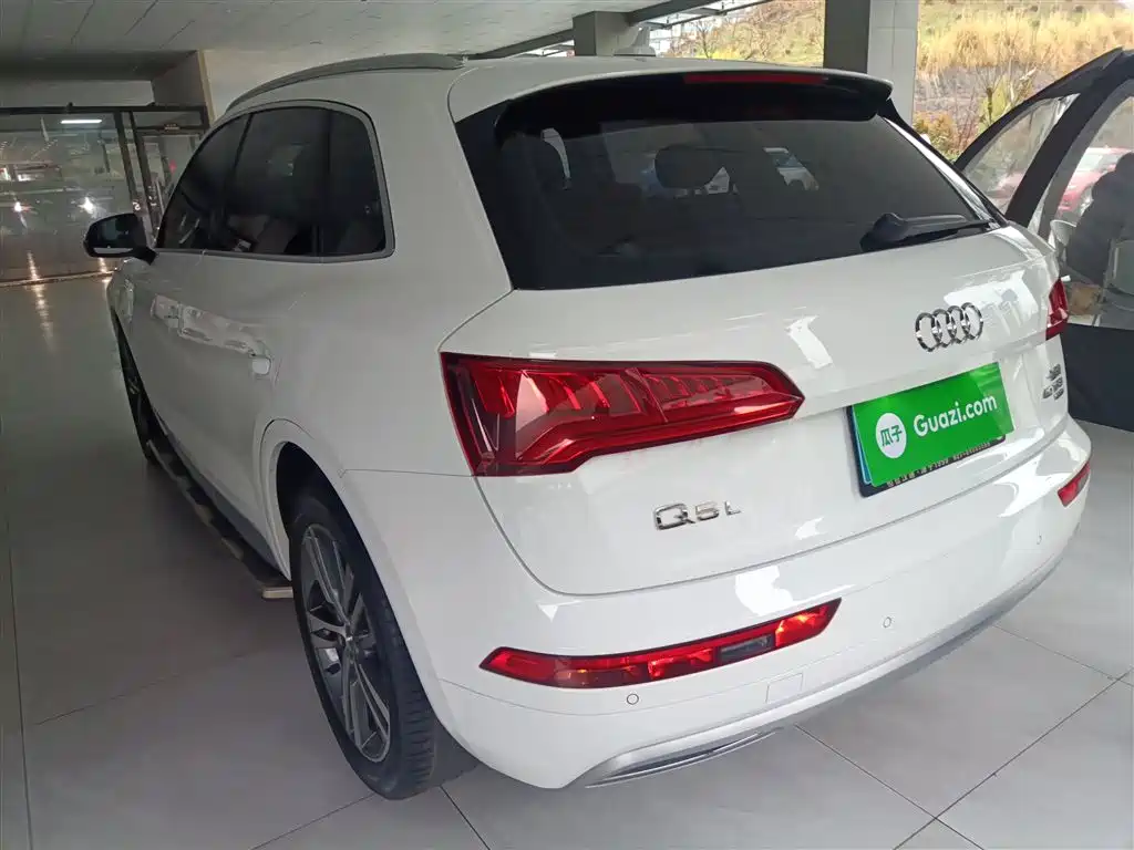 Audi Q5L 2020 facelift 40 TFSI Honorable and enterprising model купить на сайте DeffCars